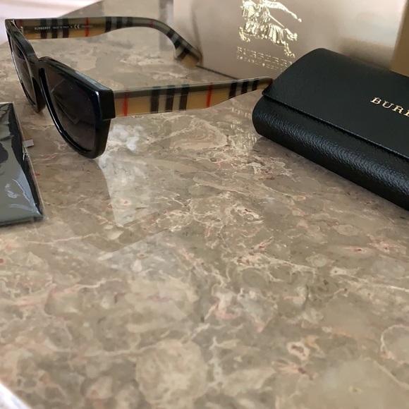 Brand new Square Polarized Sunglasses🔥🔥 - Picture 3 of 11